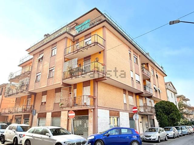 Appartamento in affitto a Regina Pacis, Rieti