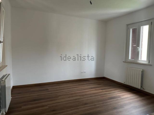 Appartamento in affitto a Via Sicilia, Marche
