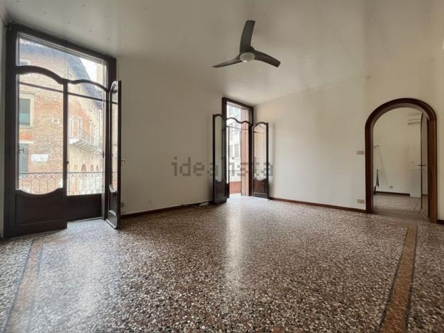 Appartamento in affitto a Vicenza, Veneto