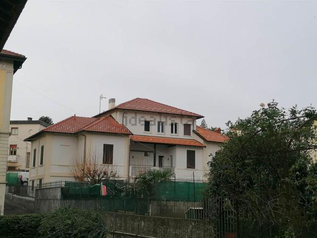 Appartamento in affitto a Velate, Varese