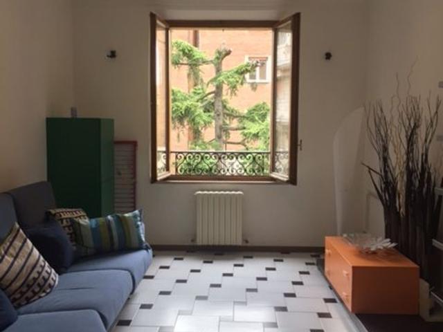 Appartamento in affitto a Centro Storico, Modena