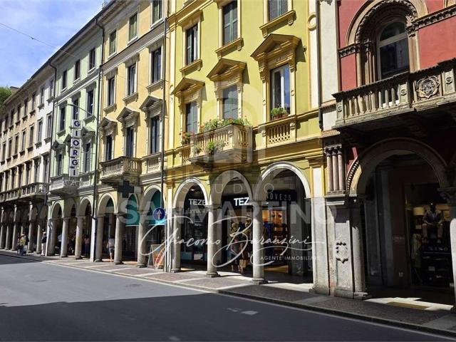 Appartamento in affitto a Biumo Superiore, Varese