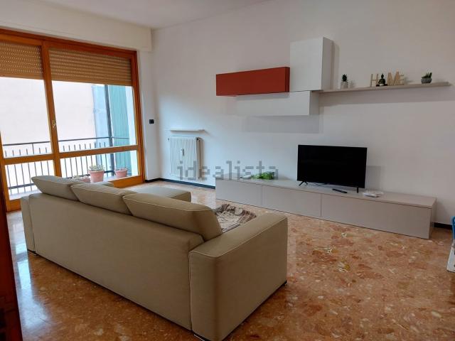 Appartamento in affitto a Sampierdicanne, Chiavari
