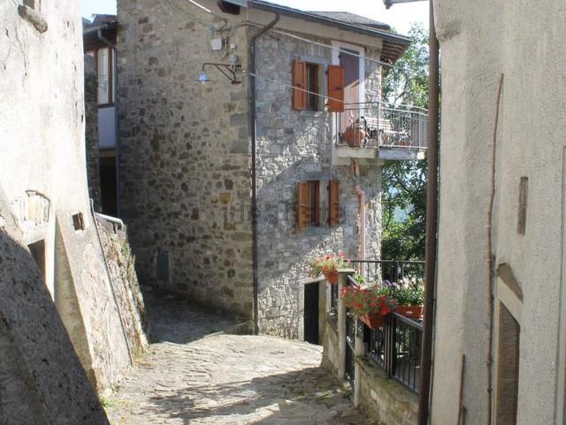 Appartamento in affitto a Montelungo Terme, Pontremoli