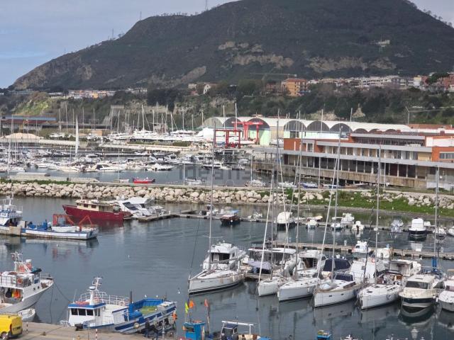 Appartamento in affitto a Rione Ortodonico, Pozzuoli