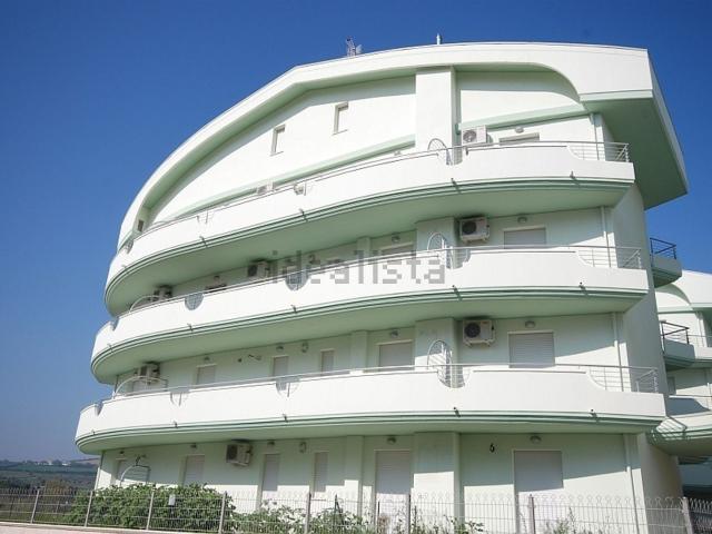 Appartamento in affitto a Unione dei Comuni della Val Vibrata, Tortoreto