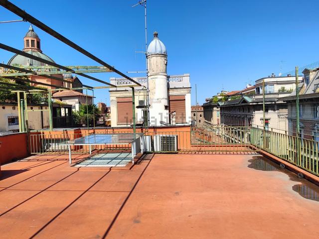 Attico in affitto a Santo Stefano, Bologna