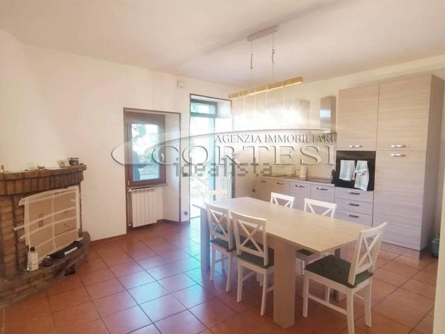 Appartamento in affitto a Montone, Umbria