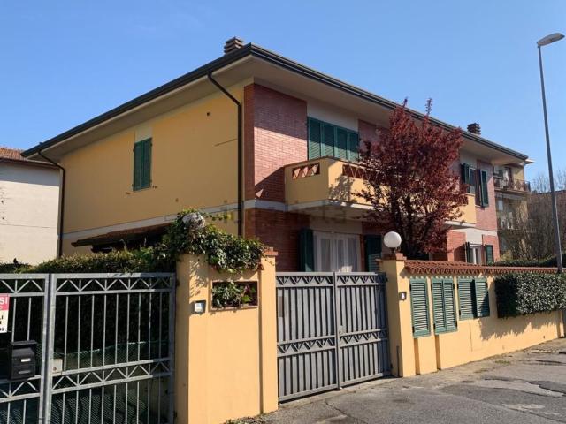 Appartamento in affitto a Marina di Massa, Marina Di Massa