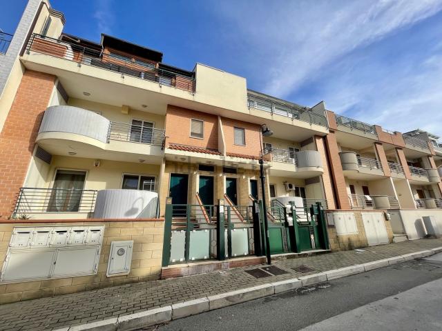 Appartamento in affitto a Grotta Pignata, Matera