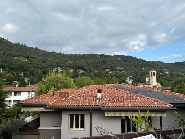 Attico in affitto a Mompiano, Brescia