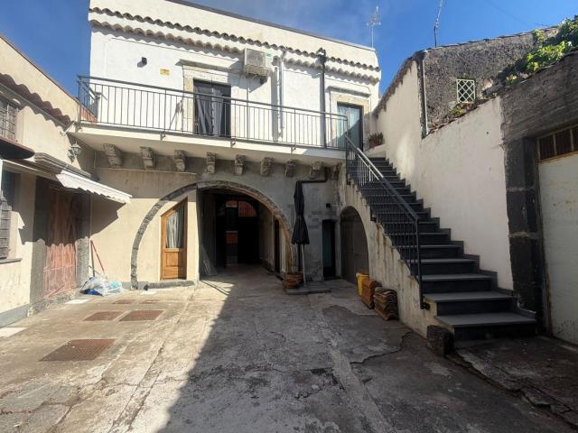 Appartamento in affitto a Sant'Alfio, Trecastagni
