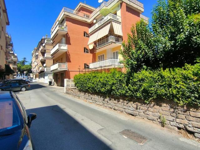 Appartamento in affitto a Ville di Nemi, Roma Capitale