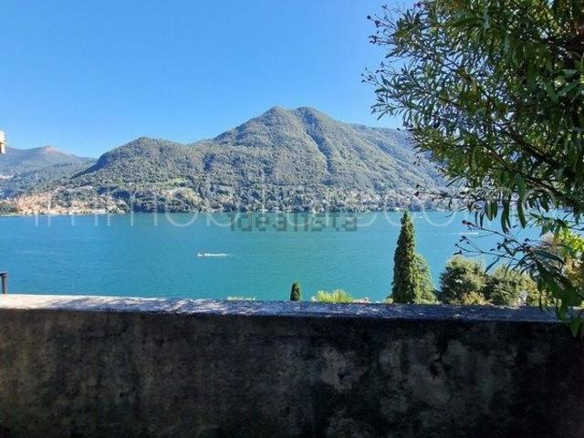 Appartamento in affitto a Moltrasio, Lombardia