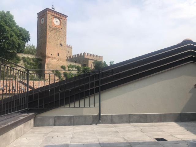 Appartamento in affitto a Tresinaro - Secchia, Re