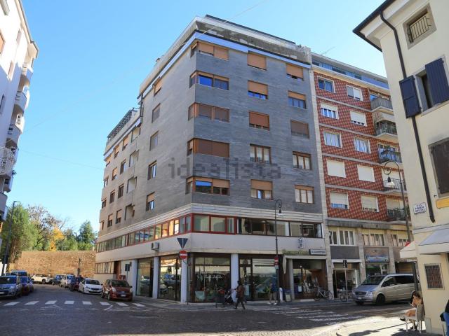 Appartamento in affitto a Borgo Gemona, Reana Del Roiale