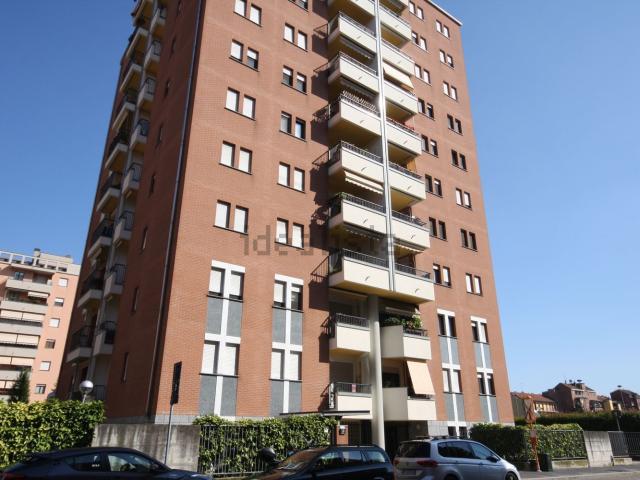 Appartamento in affitto a Municipio 4, Milano