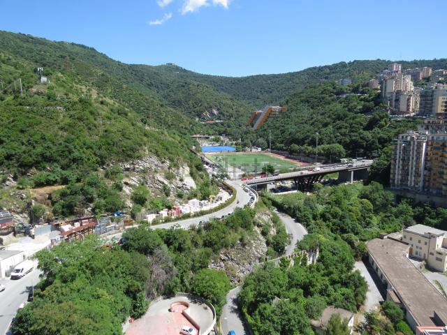 Appartamento in affitto a Centro Est, Serra Riccò