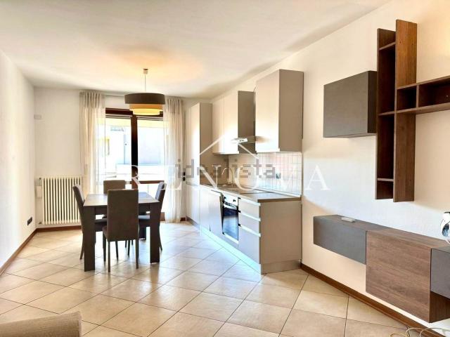 Appartamento in affitto a Peschiera Del Garda, Veneto