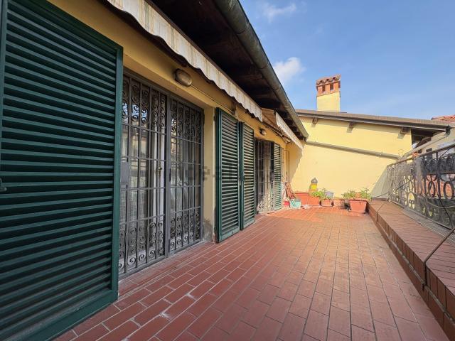 Attico in affitto a Santo Stefano, Bologna