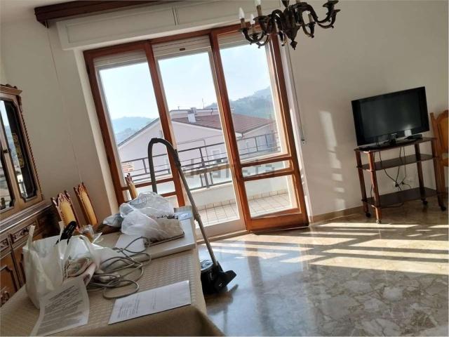Appartamento in affitto a Marche, Ancona