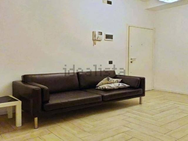Appartamento in affitto a Municipio 9, Milano