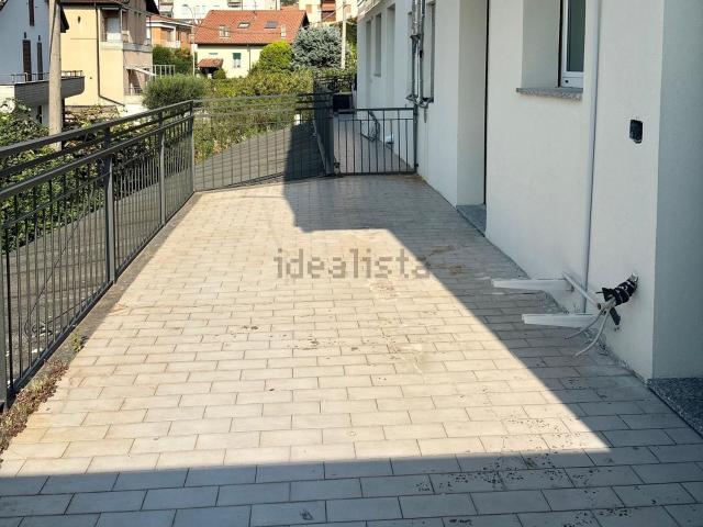 Appartamento in affitto a Belledo, Lecco