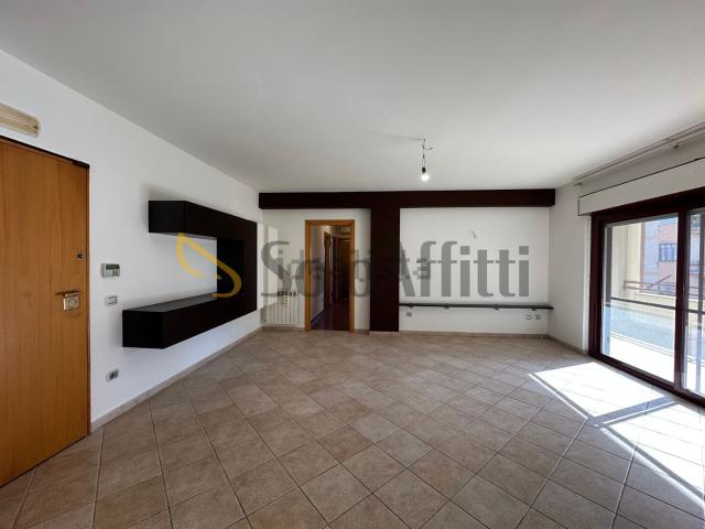 Appartamento in affitto a Piccarello, Latina