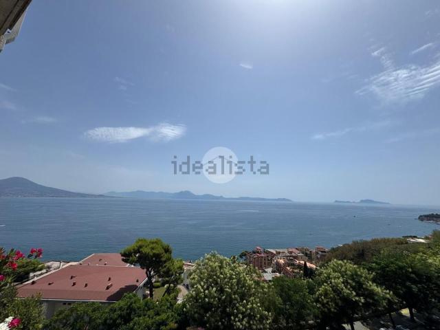 Appartamento in affitto a Municipalità 1, Campania