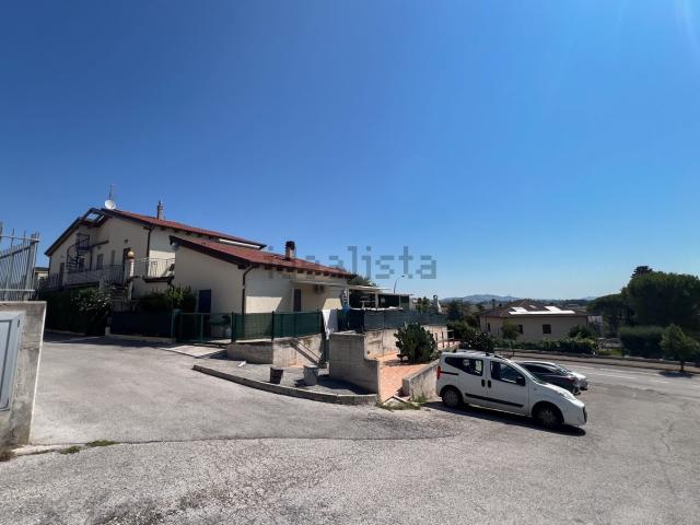 Appartamento in affitto a Marche, Ancona