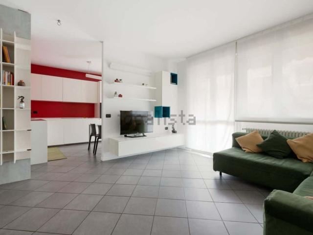 Appartamento in affitto a Municipio 9, Milano