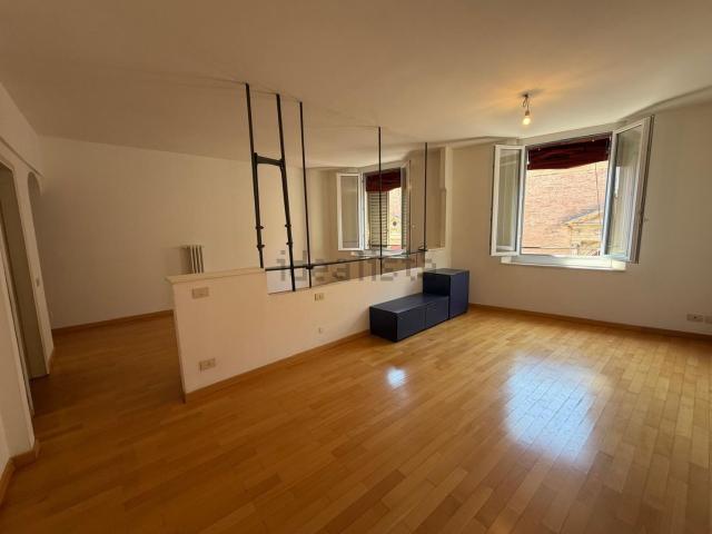 Appartamento in affitto a Porto-Saragozza, Bologna