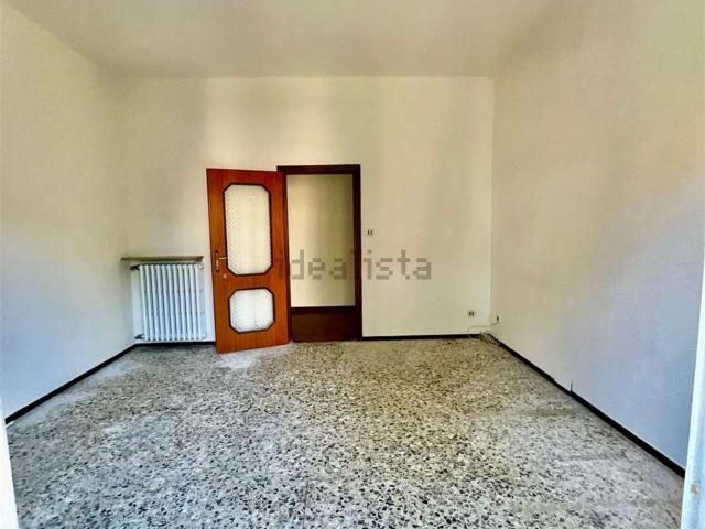 Appartamento in affitto a Re, Reggio Emilia