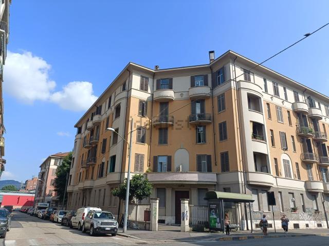Appartamento in affitto a Circoscrizione 8, Piemonte