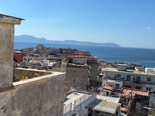 Appartamento in affitto a Municipalità 1, Campania