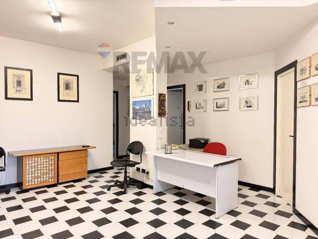 Appartamento in affitto a Quartiere Matteotti, Palermo