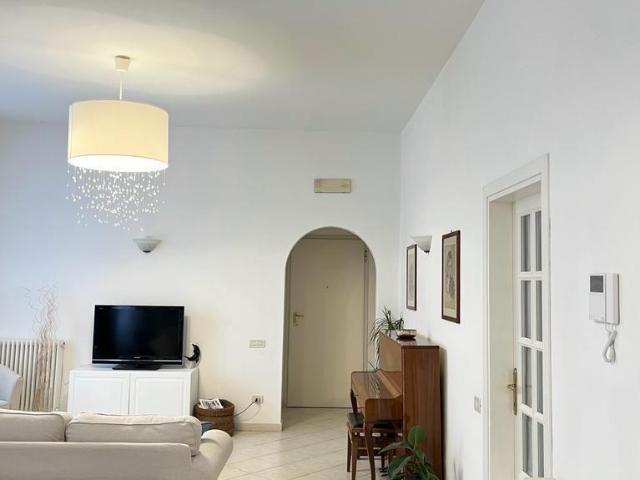 Appartamento in affitto a Roma Imperiale, Forte Dei Marmi