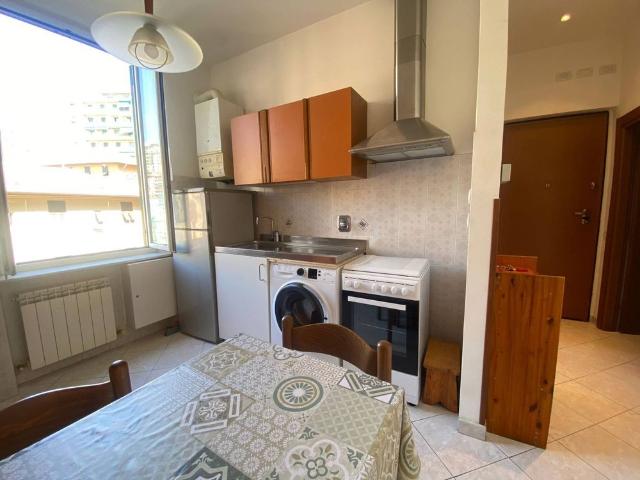 Appartamento in affitto a Centro Est, Serra Riccò