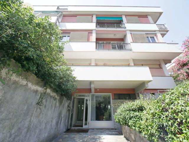Appartamento in affitto a Medio Levante, Serra Riccò