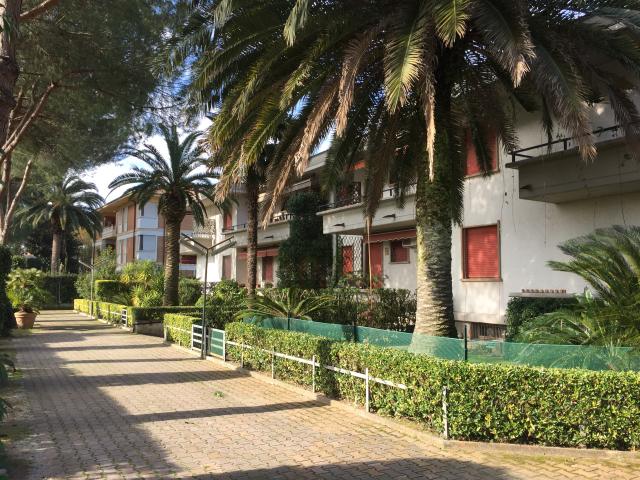 Appartamento in affitto a Marina di Massa, Marina Di Massa
