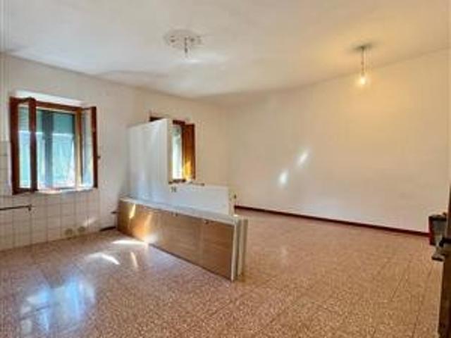 Appartamento in vendita a Cascina