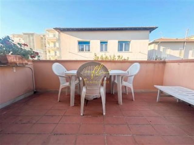 Appartamento in vendita a Cecina, Livorno