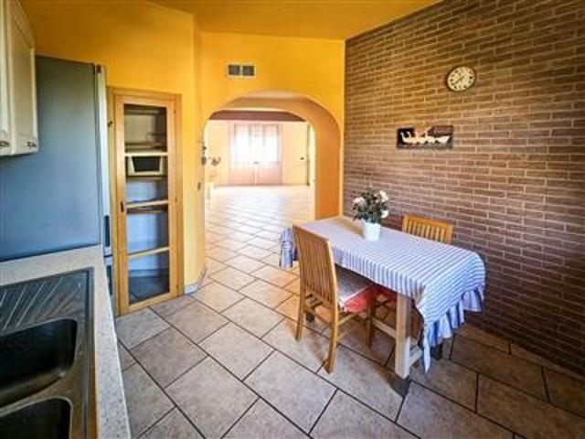 Appartamento in vendita a Cascina