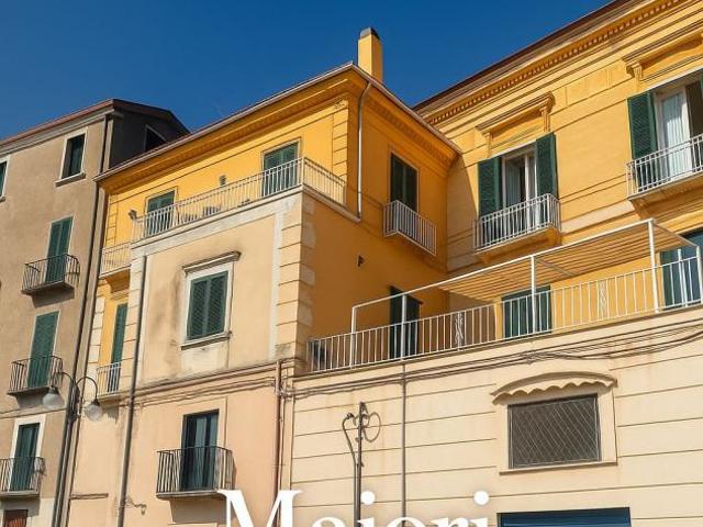 Appartamento in vendita a Maiori, Campania