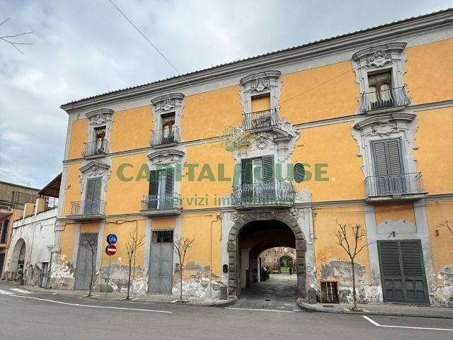 Appartamento in vendita a Camposano, Campania