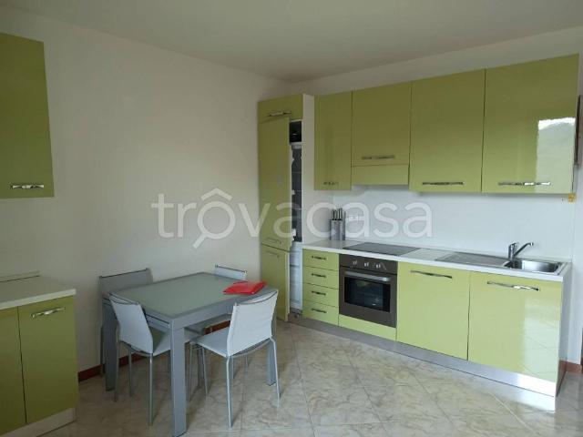 Appartamento in affitto a Vendrogno, Bellano