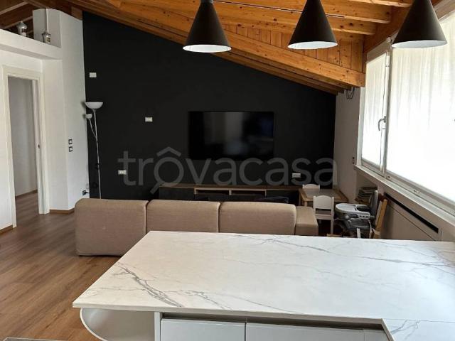 Appartamento in affitto a Borgo Palazzo, Bergamo