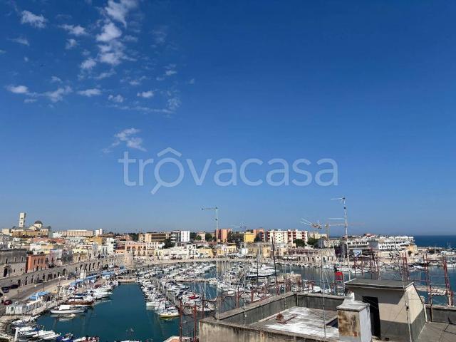 Appartamento in affitto a Puglia, Barletta-andria-trani