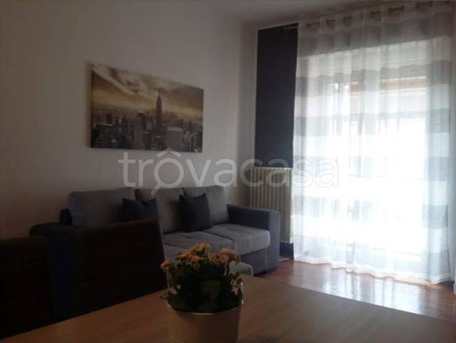 Appartamento in affitto a Canton Sciattin, Bollate