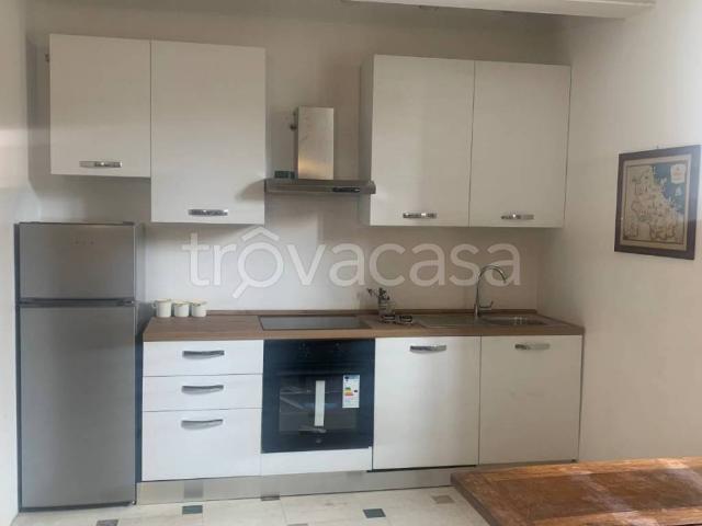 Appartamento in affitto a Zona Centro, Brescia